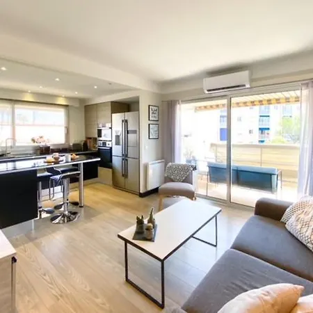 Charmant Proche Des Plages Apartment Antibes
